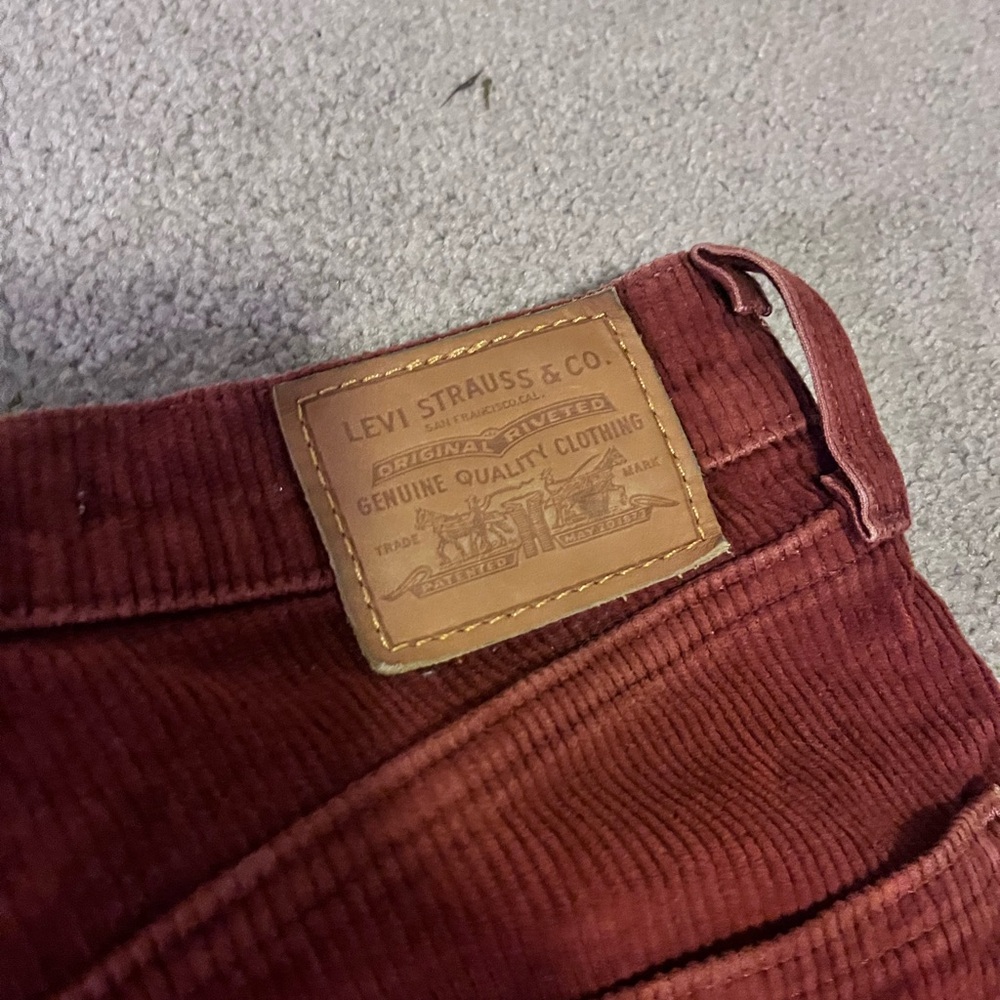 Levis Flared Burgundy Corduroy Pants - Picture 6 of 6